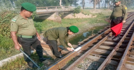 পীরগাছায় রেললাইনের নাশকতা প্রতিরোধে আনসার ভিডিপি নিয়োগ